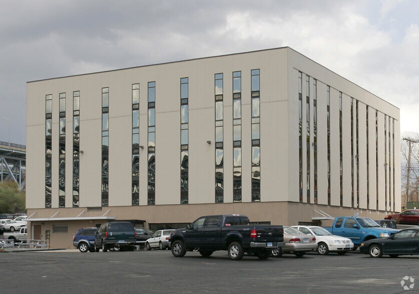 15 Thames St, Groton, CT à louer - Photo du bâtiment - Image 3 de 31