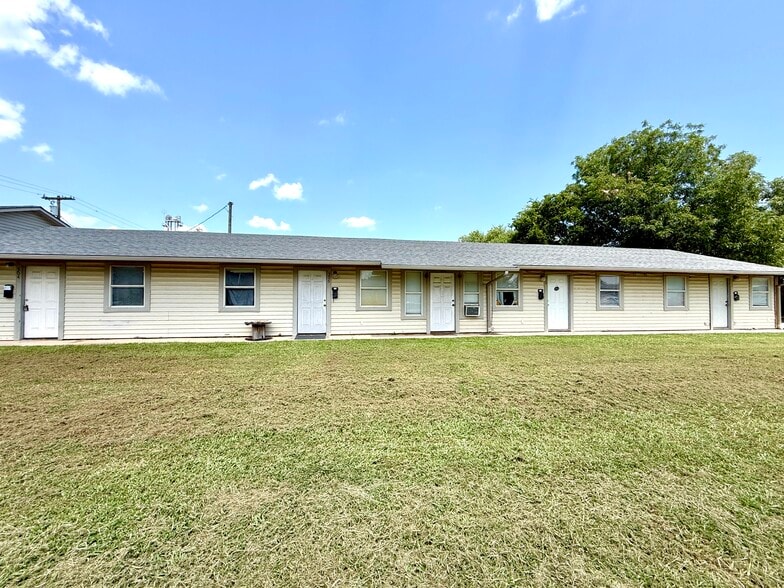 312 S B St, Davis, OK for sale - Building Photo - Image 1 of 21