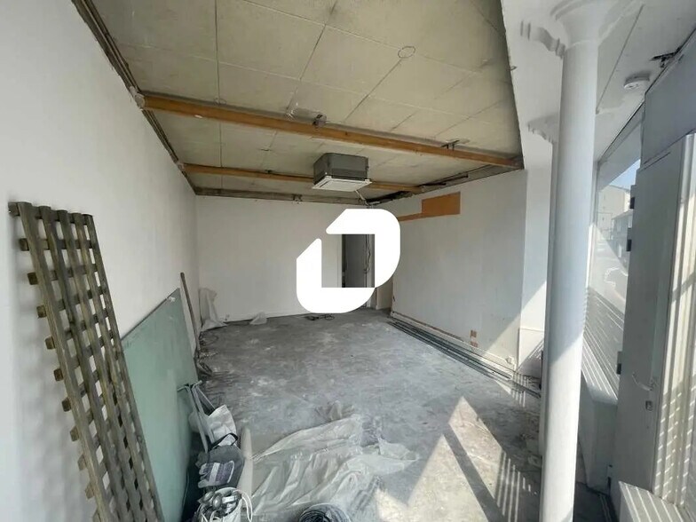 Bureau dans Ivry-sur-Seine à vendre - Photo du bâtiment - Image 2 de 7