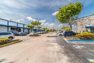 Skyway Center- North Building - Entrepôt