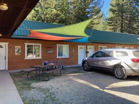 Lake Davis Resort - Motel