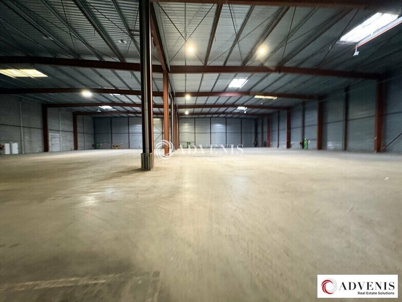 Industrial in Ambarès-et-Lagrave for lease - Interior Photo - Image 1 of 8