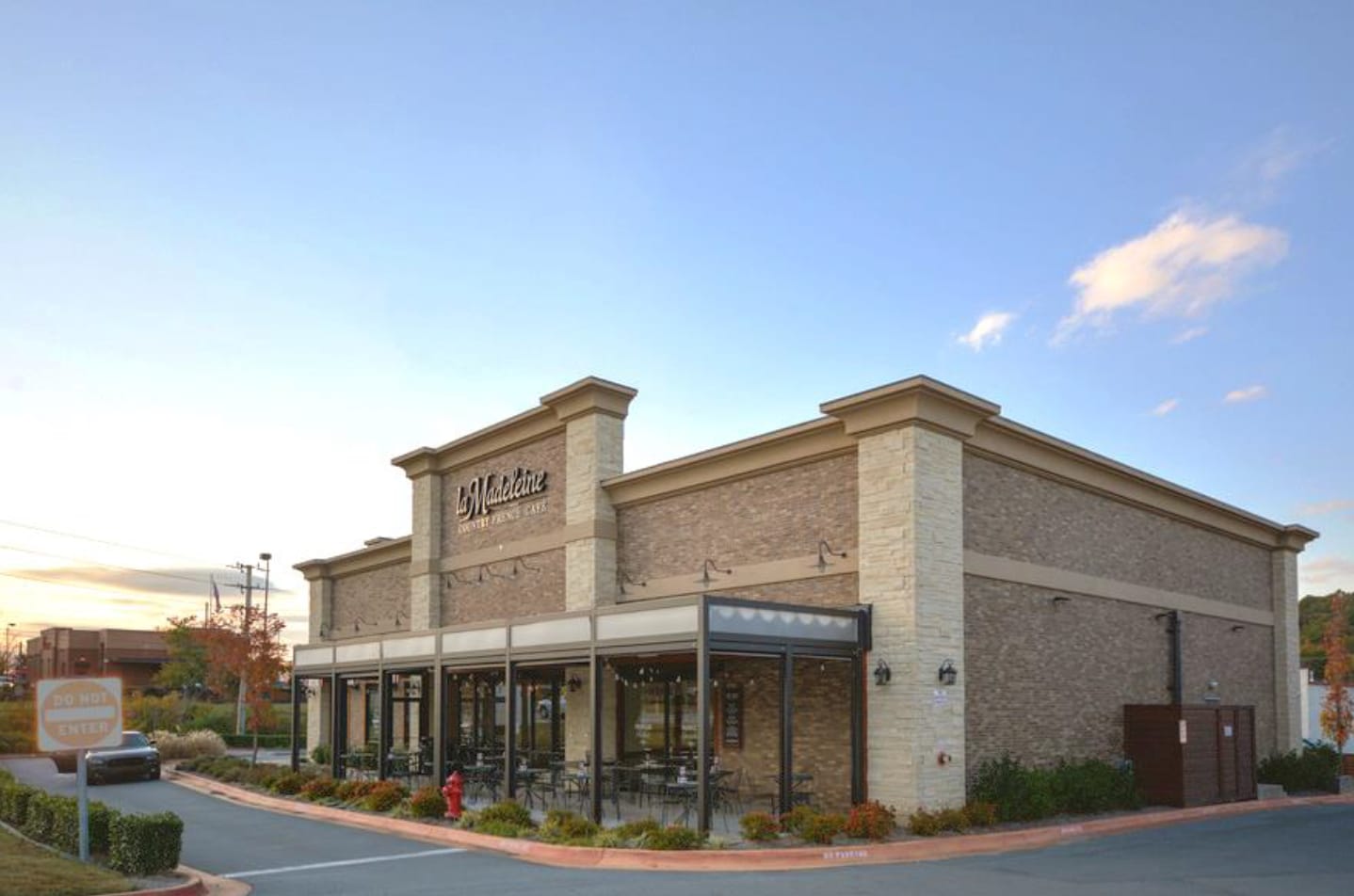 12210 W Markham St, Little Rock, AR à vendre Photo du bâtiment- Image 1 de 5