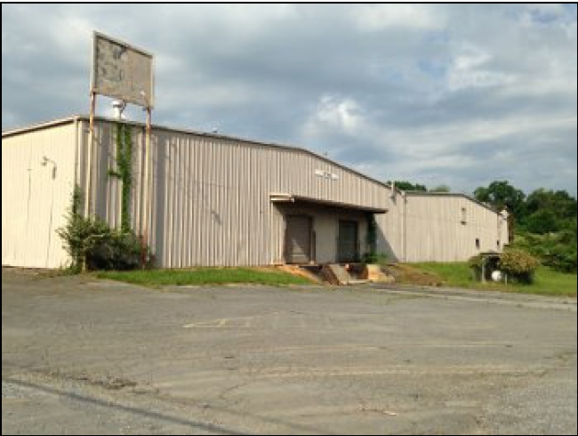 124 N Industrial Blvd NE, Calhoun, GA à vendre - Photo principale - Image 1 de 1