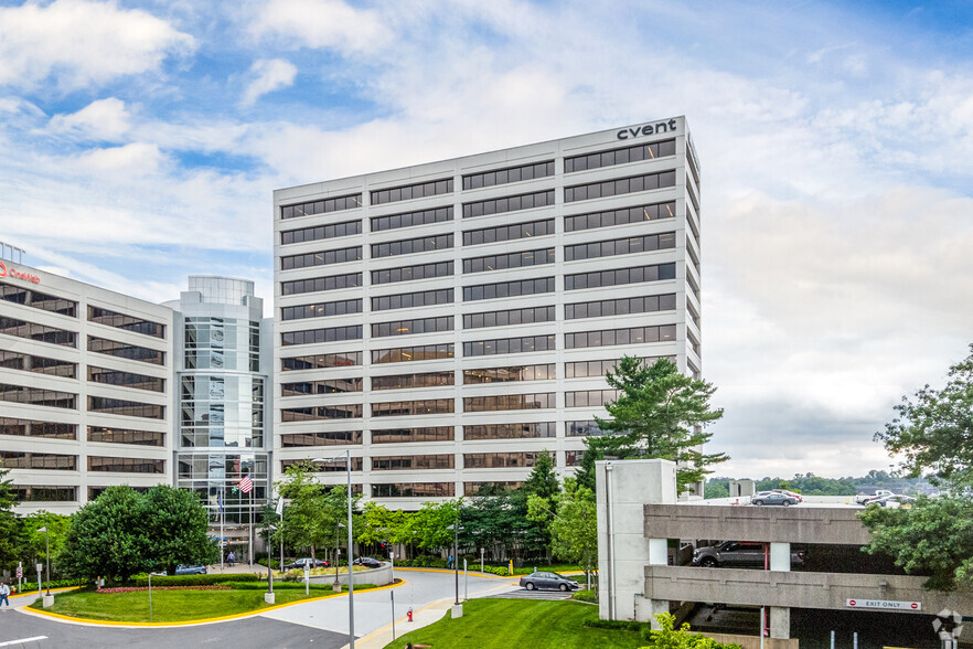 1765 Greensboro Station Pl, McLean, VA for lease - Interior Photo - Image 2 of 8