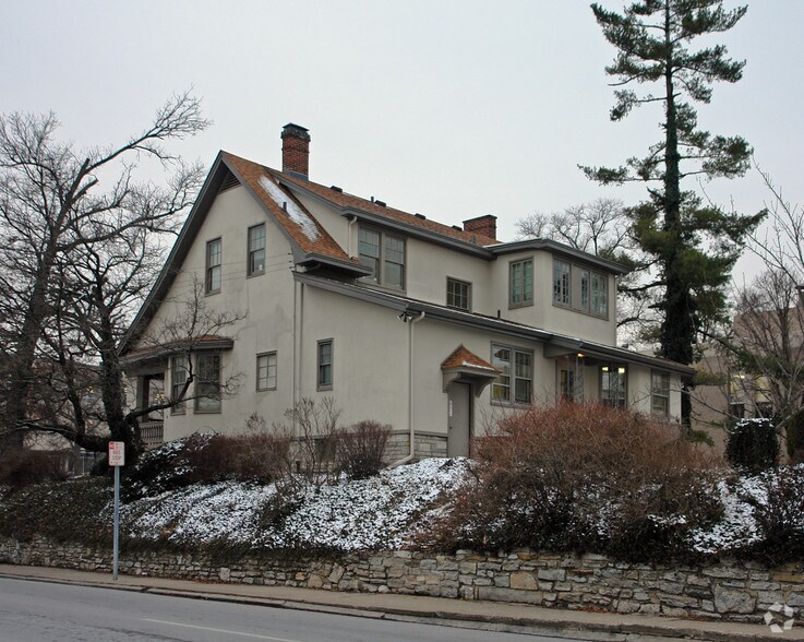 264 William Howard Taft Rd, Cincinnati, OH à vendre - Photo du bâtiment - Image 2 de 2