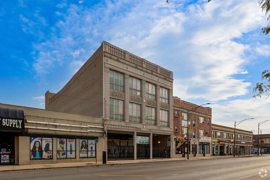 3214 W 63rd St, Chicago, IL à louer - Photo du bâtiment - Image 3 de 7