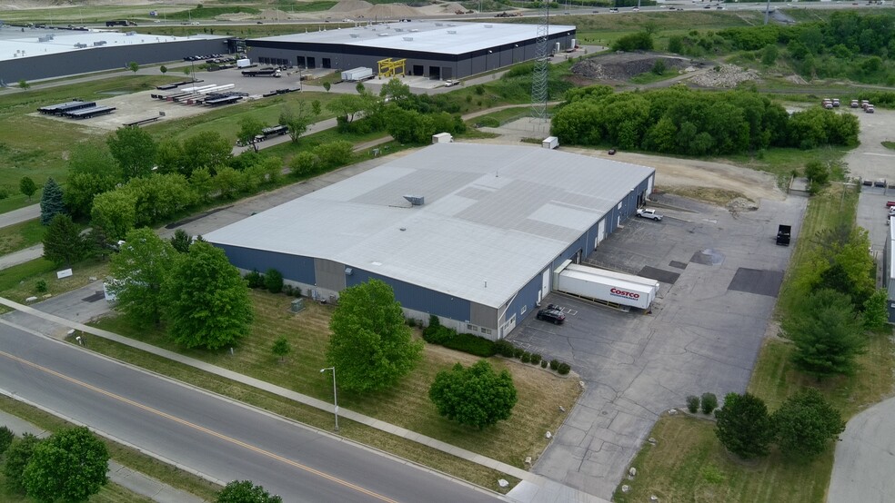 3920 Kennedy Rd, Janesville, WI for sale - Building Photo - Image 3 of 20