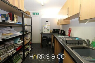 Plus de détails pour 15 Poulton St, Fleetwood - Commerce de détail à vendre