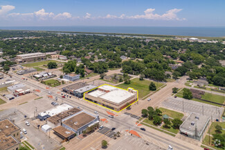 Plus de détails pour 502-514 6th St N, Texas City, TX - Vente au détail à vendre