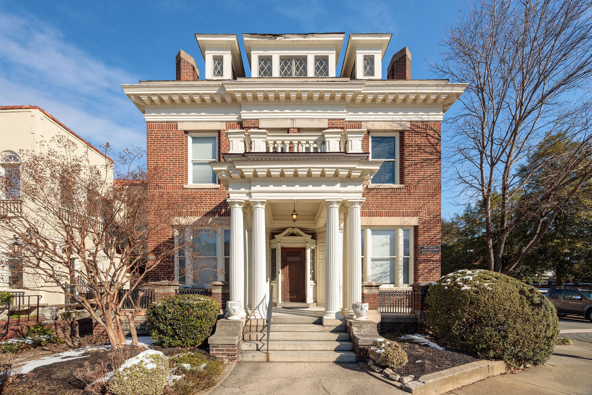 2500 Monument Ave, Richmond, VA à louer Photo du bâtiment- Image 1 de 5