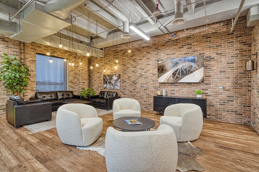 3801 E Florida Ave, Denver, CO à louer - Photo intérieure - Image 2 de 30