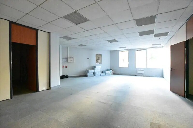 Office in Villepinte for sale - Interior Photo - Image 3 of 6