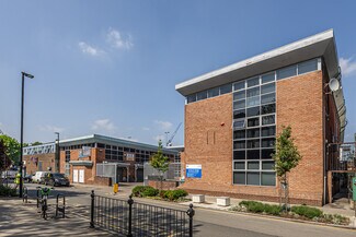 Plus de détails pour 62 Brewery Rd, Londres - Bureau à louer