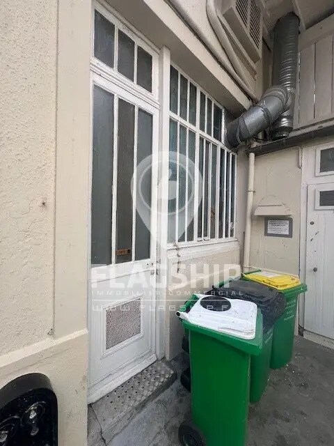 Commerce de détail dans Paris à louer Photo du bâtiment- Image 1 de 6