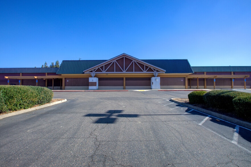 2800 Sisk Rd, Modesto, CA for sale - Building Photo - Image 2 of 13