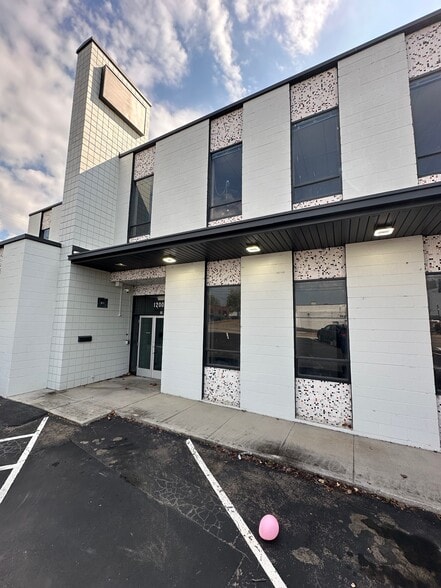 1200 Mccalla Ave, Knoxville, TN à louer - Photo du bâtiment - Image 1 de 7