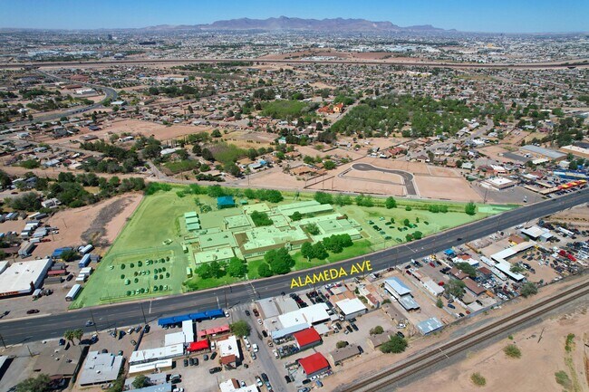 Plus de détails pour 7988 Alameda Ave, El Paso, TX - Bureau à vendre