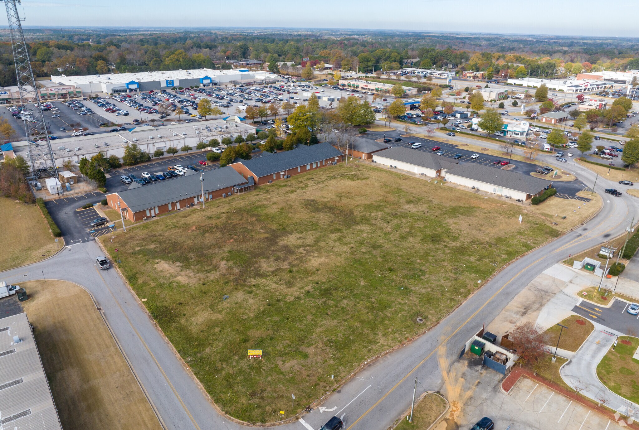 1435 N Expressway, Griffin, GA à vendre Photo du bâtiment- Image 1 de 4