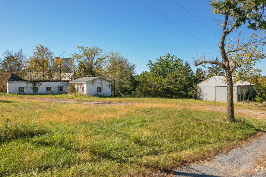 Winchester Rd, Front Royal, VA à vendre - Photo principale - Image 1 de 1