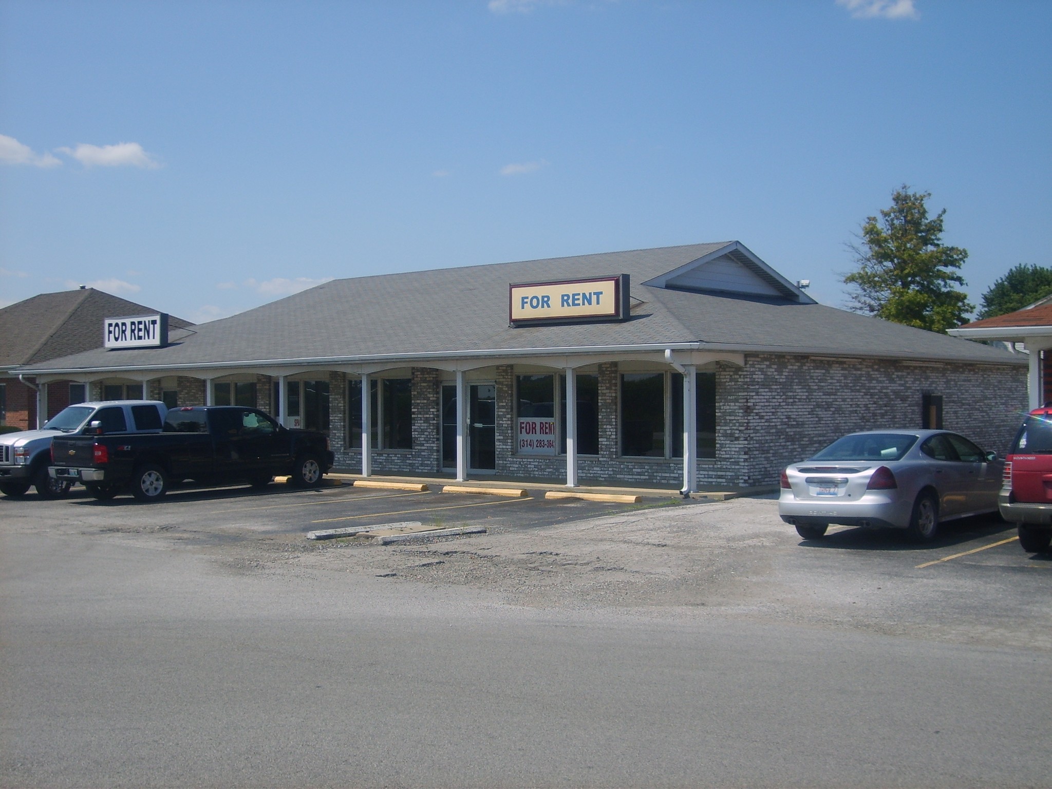 416 W Bethalto Dr, Bethalto, IL for lease Building Photo- Image 1 of 4