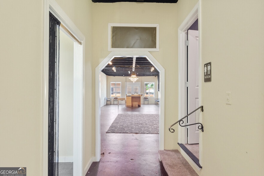 117 W South Central Ave, Tennille, GA à vendre - Photo du bâtiment - Image 2 de 6