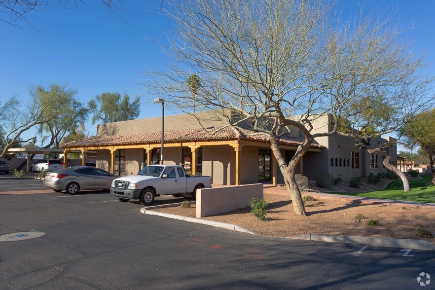 1001 E Warner Rd, Tempe, AZ à louer - Photo du bâtiment - Image 3 de 4