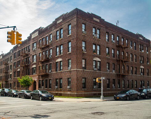 914 47th St, Brooklyn, NY à vendre - Photo principale - Image 1 de 6