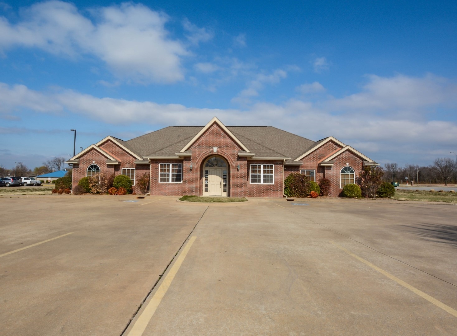 1120 Neo Loop, Grove, OK for sale Primary Photo- Image 1 of 1