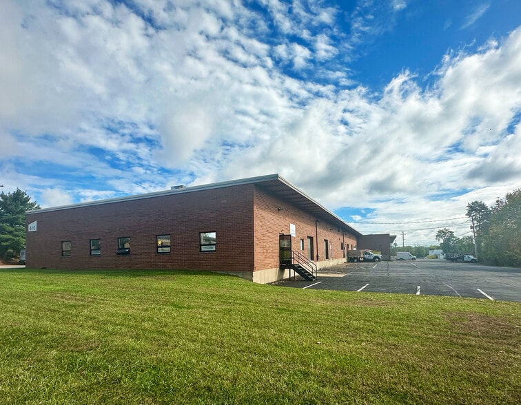 510-550 Seco Rd, Monroeville, PA for lease - Building Photo - Image 2 of 5