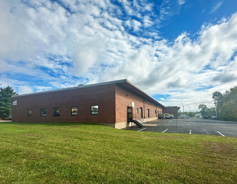 510-550 Seco Rd, Monroeville, PA à louer - Photo du bâtiment - Image 2 de 5