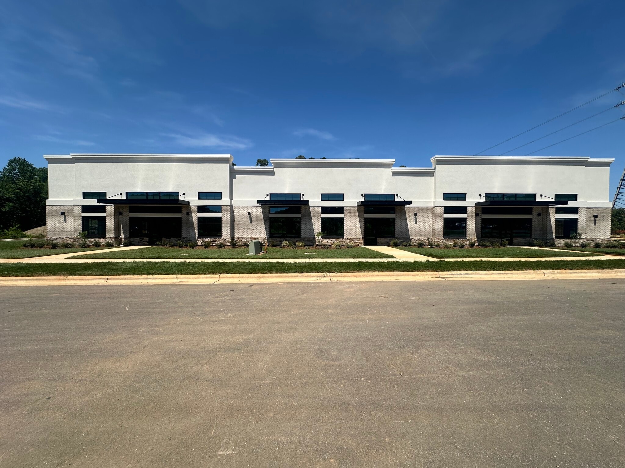 7521 Eastern Medical Dr, Denver, NC à louer Photo intérieure- Image 1 de 4