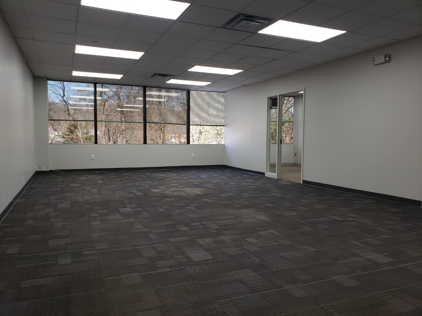 11-13 Sunflower Ave, Paramus, NJ for lease Building Photo- Image 1 of 4