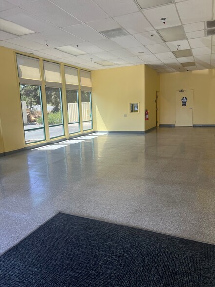 2375 California Blvd, Napa, CA for lease - Interior Photo - Image 2 of 9