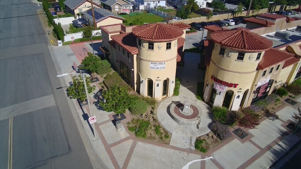 9606-9622 Foothill Blvd, Rancho Cucamonga, CA à louer - Photo du bâtiment - Image 3 de 7