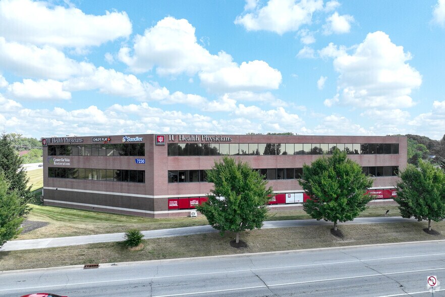 7230 Engle Rd, Fort Wayne, IN à louer - Photo du bâtiment - Image 2 de 7