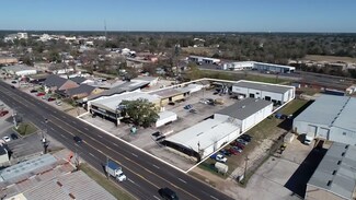 Plus de détails pour 610 Frazier St, Conroe, TX - Flex à vendre