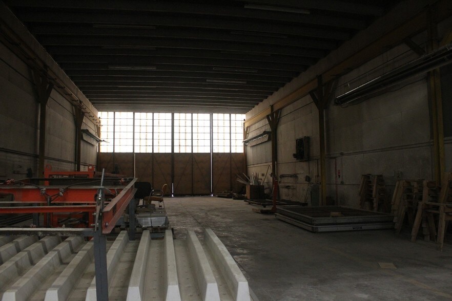 2500 E 9th St, Hays, KS for sale - Interior Photo - Image 3 of 3