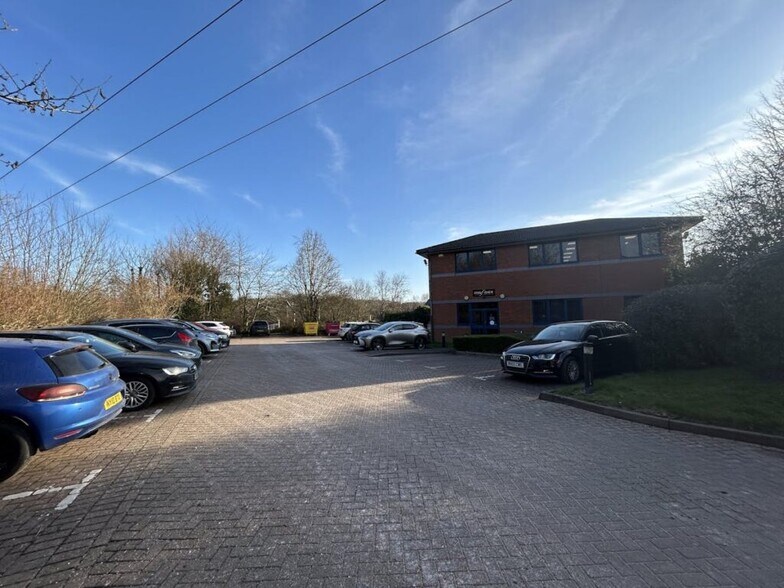 18-18 Clews Rd, Redditch à louer - Photo du bâtiment - Image 3 de 3