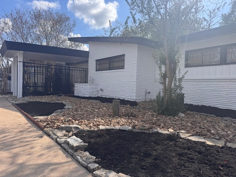 1212 Crosstimbers St, Houston, TX à vendre - Photo du bâtiment - Image 2 de 16