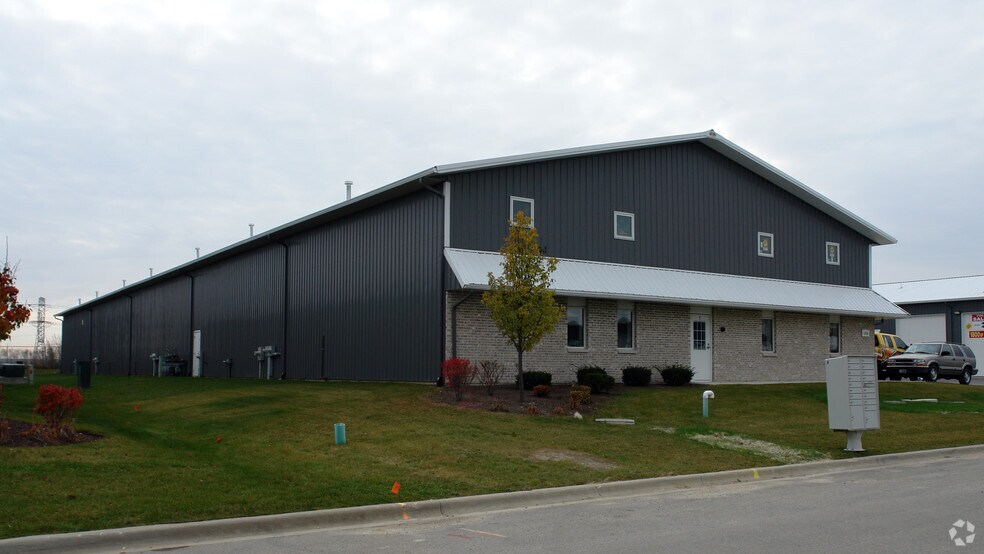 1313 S Schoolhouse Rd, New Lenox, IL à louer - Photo du bâtiment - Image 3 de 21