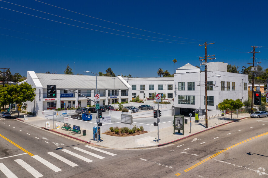 3272 Motor Ave, Los Angeles, CA à louer - Photo du bâtiment - Image 1 de 15