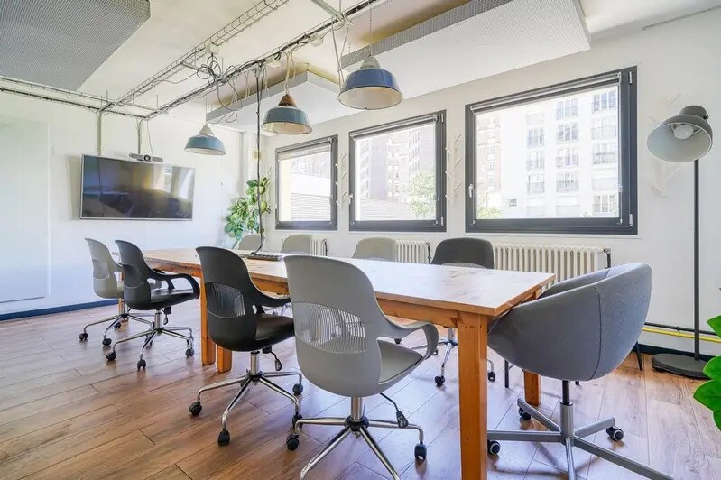71-73 Rue De Saussure, Paris for lease - Building Photo - Image 3 of 7