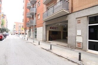Retail in Olesa de Montserrat, Barcelona for lease Interior Photo- Image 2 of 7