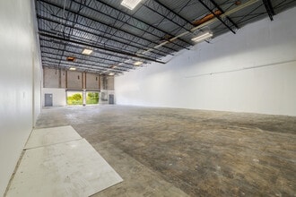 3600-3606 Silver Star Rd, Orlando, FL for lease Building Photo- Image 1 of 4