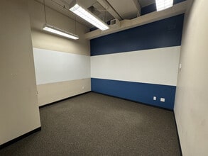 5245 Shilshole Ave NW, Seattle, WA for lease Interior Photo- Image 2 of 5