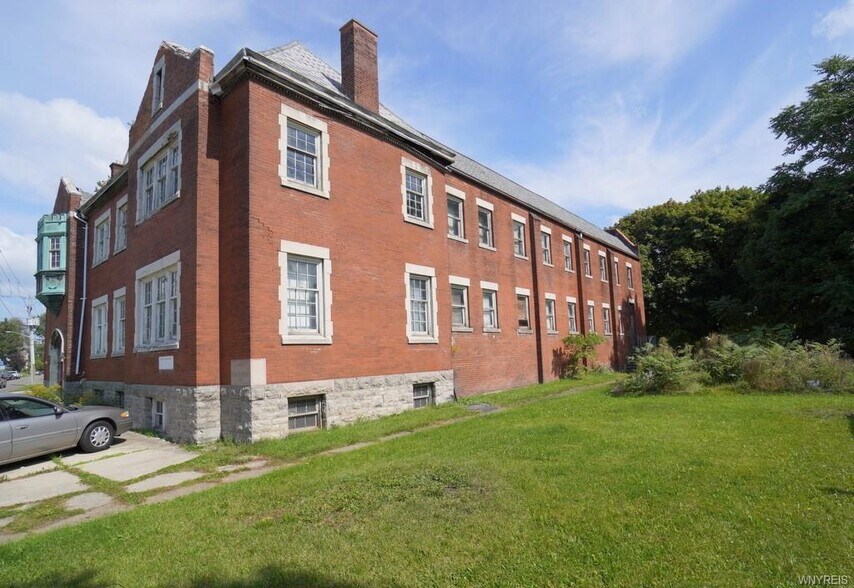 1013 Ellicott, Buffalo, NY à vendre - Photo du bâtiment - Image 2 de 4