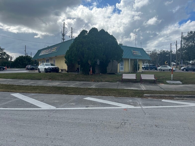 19 E Broadway St, Oviedo, FL for sale - Building Photo - Image 2 of 8