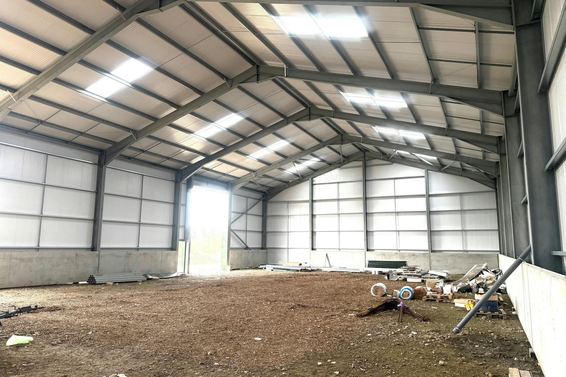 Station Rd, Swindon for lease Interior Photo- Image 1 of 3