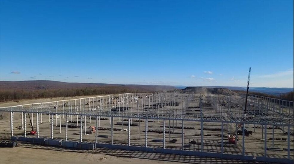 2166 Burma Rd, Barnesville, PA à louer - Photo de construction - Image 3 de 5